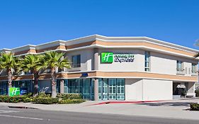 Holiday Inn Express Newport Beach, An Ihg Hotel